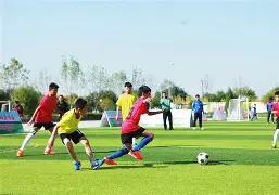 开元棋牌APP-包含校园足球联赛冠军诞生，赛场火爆气氛感人的词条